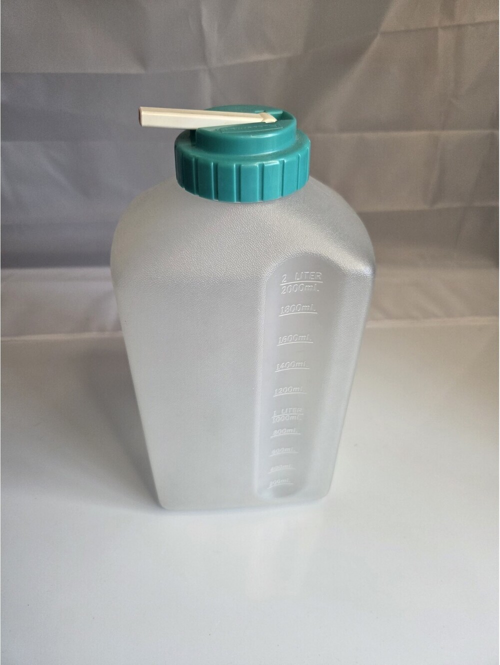 Vintage Rubbermaid 2 Quart 64 Oz Servin Saver Drink/Beverage Pitcher/Bottle SC2 - Picture 1 of 12